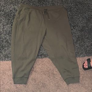 Ankle jogger sweatpants